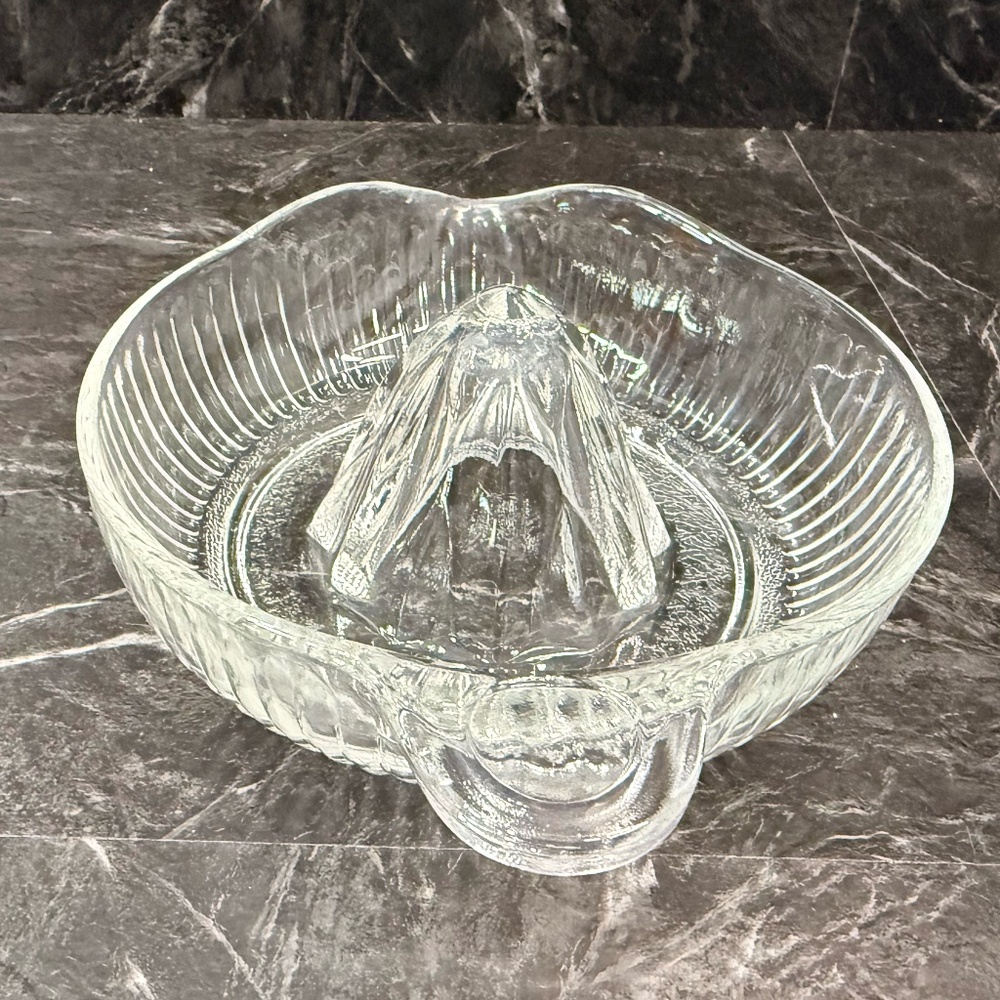 Glass Ribbed Citrus Juicer - Picture 7 of 11